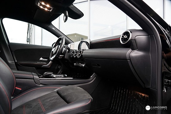 Mercedes-Benz A180 15 of 16