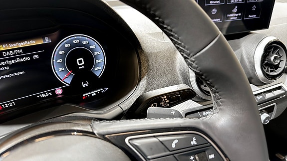 Audi Q2 17 of 19