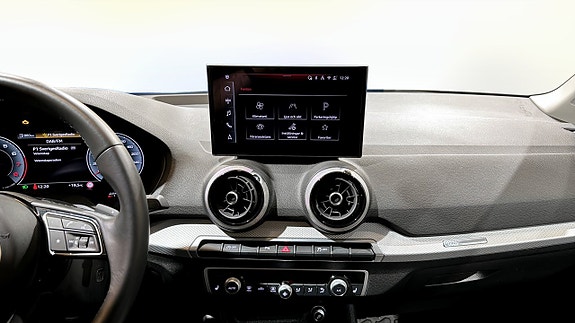 Audi Q2 9 of 19
