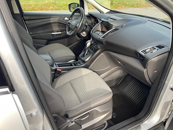Ford C-Max 10 of 24