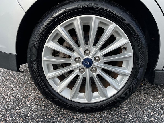 Ford C-Max 23 of 24
