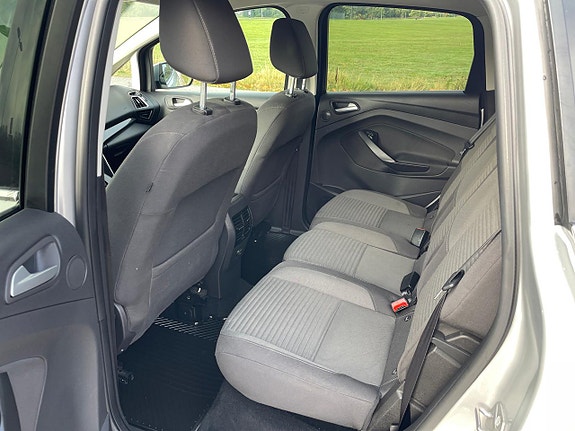 Ford C-Max 13 of 24