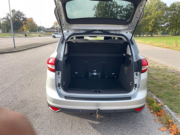 Ford C-Max 6 of 24