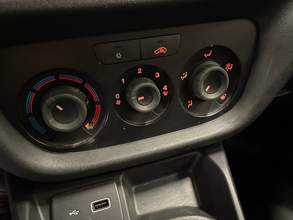 Fiat Doblo 12 of 17