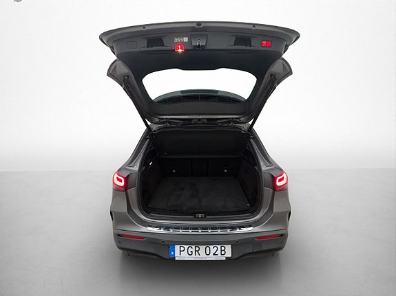 Mercedes-Benz EQA250+ 11 of 30