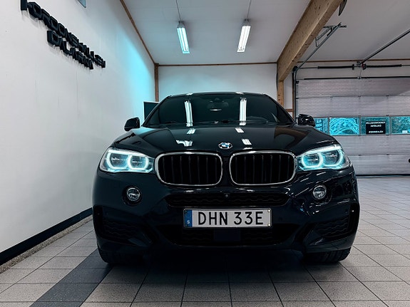 BMW X6 2 of 28