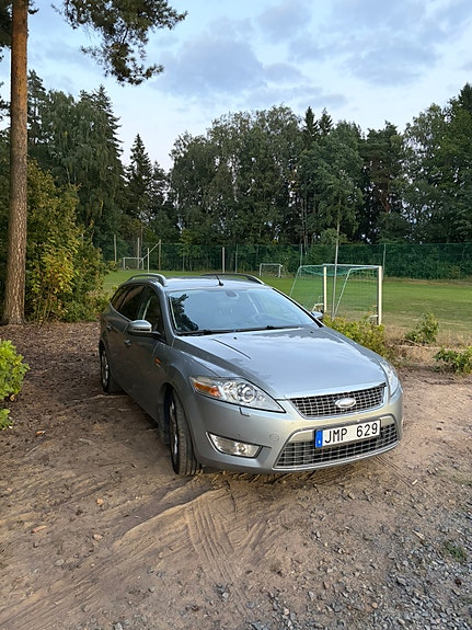 Ford Mondeo 14 of 21