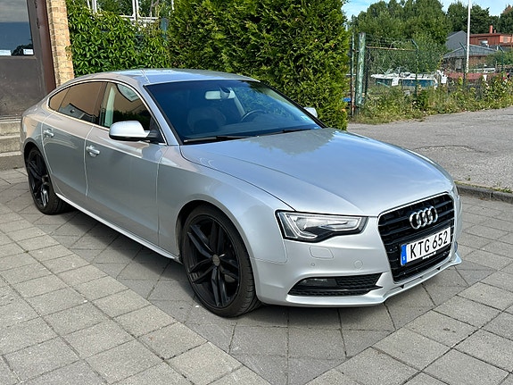 Audi A5 2 of 10