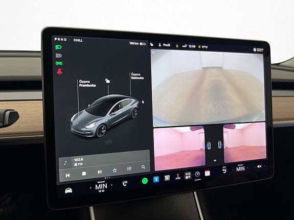 Tesla Model 3 17 of 30