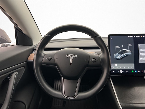 Tesla Model 3 14 of 30