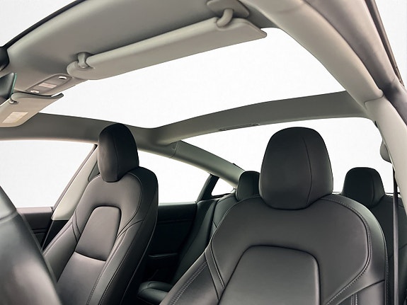 Tesla Model 3 12 of 30