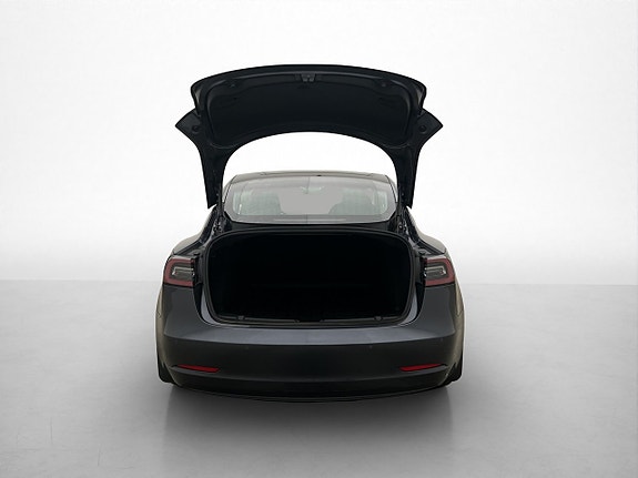 Tesla Model 3 26 of 30