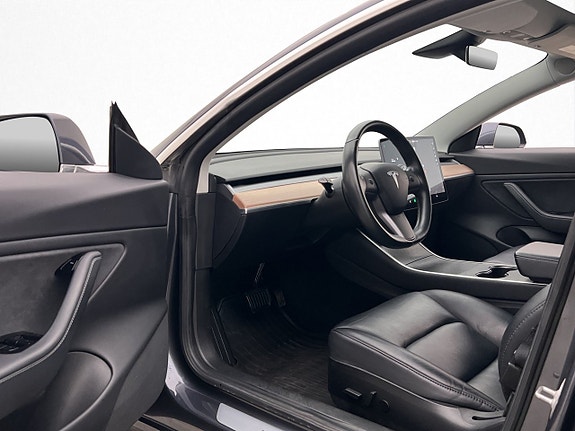 Tesla Model 3 10 of 30