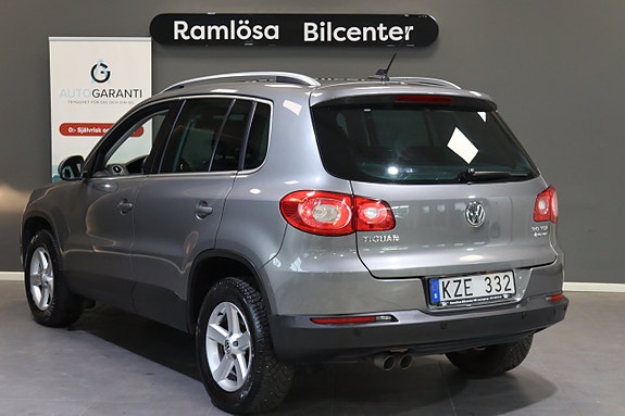 Volkswagen Tiguan 13 of 25