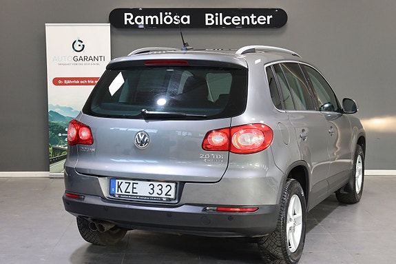 Volkswagen Tiguan 9 of 25
