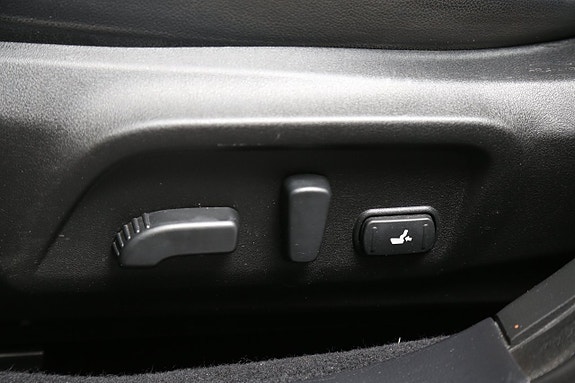 Subaru Outback 12 of 30