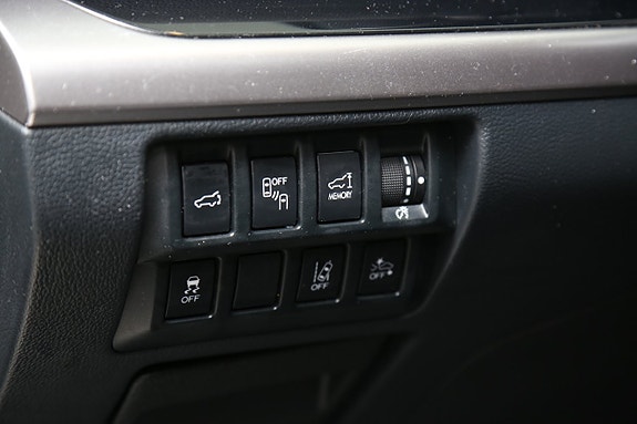 Subaru Outback 14 of 30
