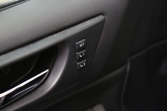 Subaru Outback 13 of 30