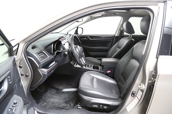 Subaru Outback 10 of 30