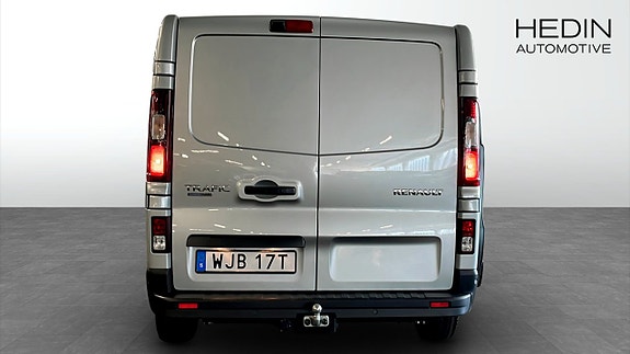 Renault Trafic 7 of 9