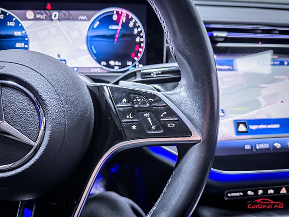 Mercedes-Benz E300 de 22 of 30