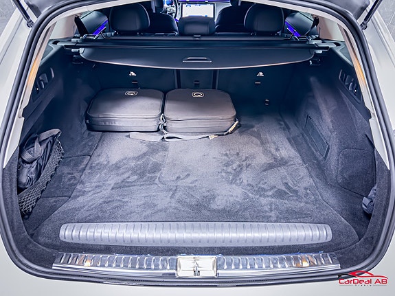 Mercedes-Benz E300 de 17 of 30