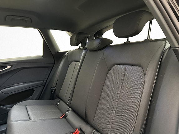 Audi Q4 e-tron 16 of 30