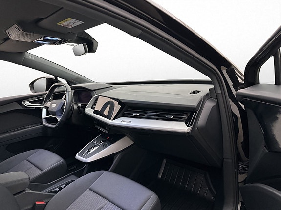 Audi Q4 e-tron 15 of 30