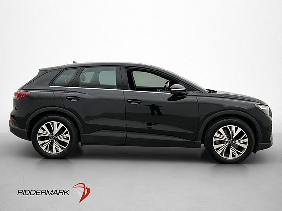 Audi Q4 e-tron 10 of 30