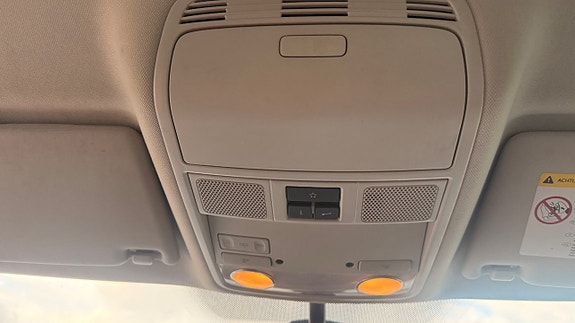 Volkswagen Passat Alltrack 19 of 25