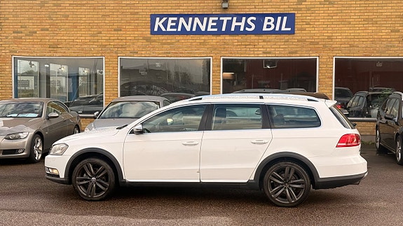 Volkswagen Passat Alltrack 8 of 25