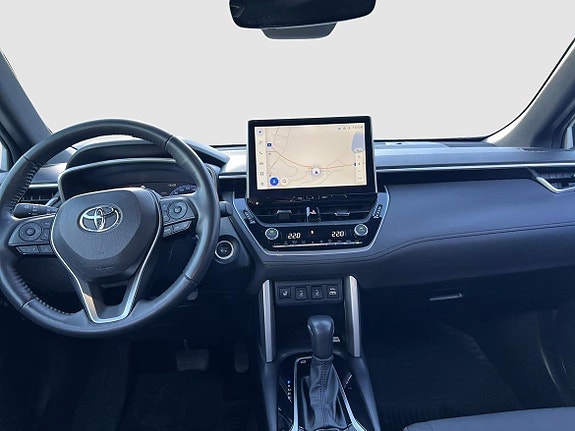 Toyota Corolla Cross 13 of 17