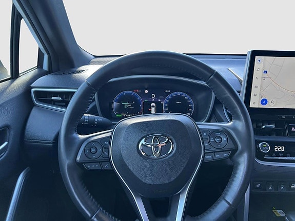 Toyota Corolla Cross 10 of 17