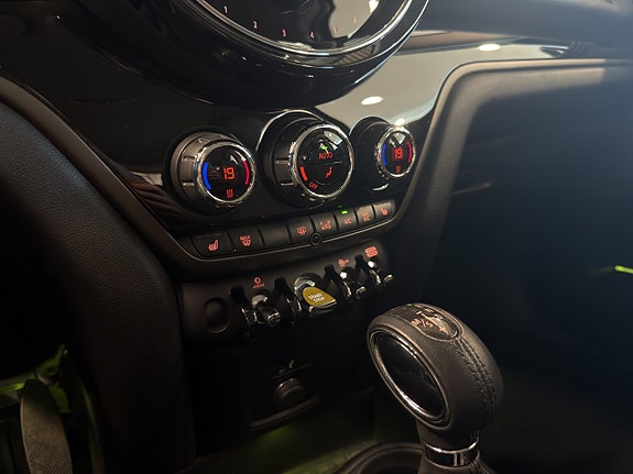 MINI Countryman Cooper SE 23 of 27