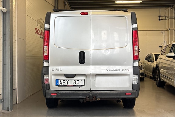 Opel Vivaro 6 of 11