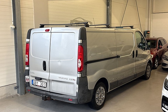 Opel Vivaro 5 of 11
