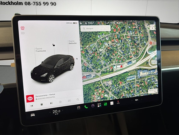 Tesla Model Y 13 of 24