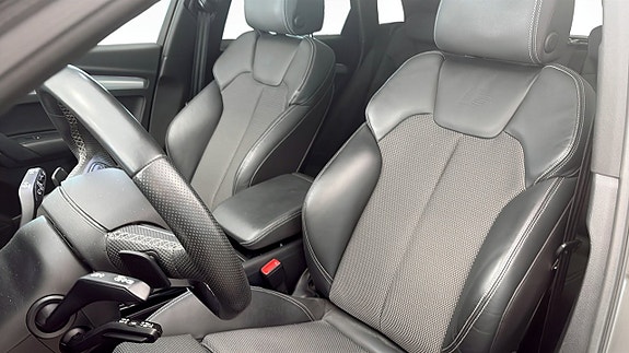 Audi Q5 8 of 21