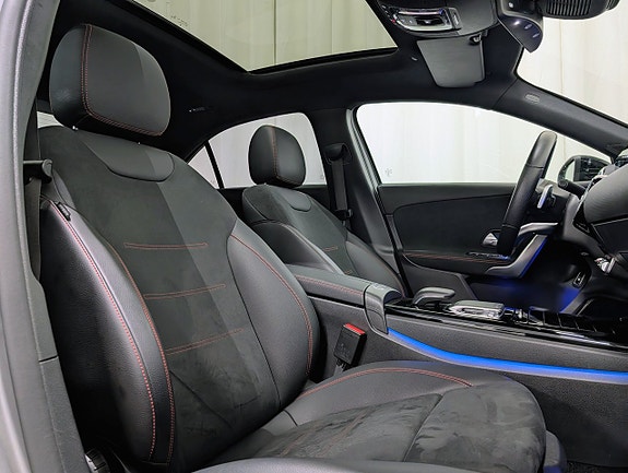 Mercedes-Benz A180 12 of 15