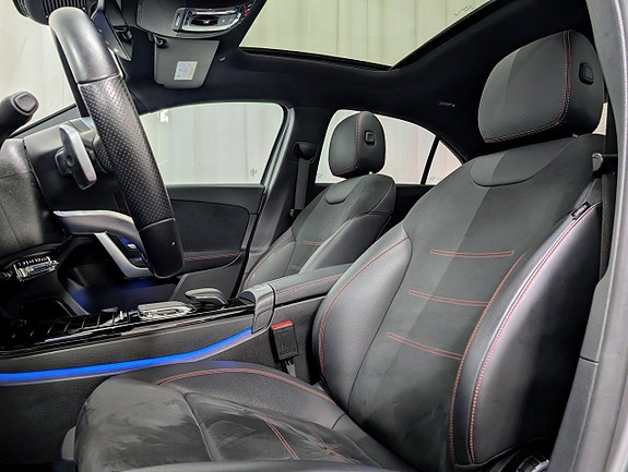 Mercedes-Benz A180 11 of 15