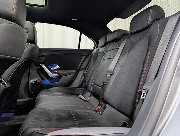 Mercedes-Benz A180 13 of 15