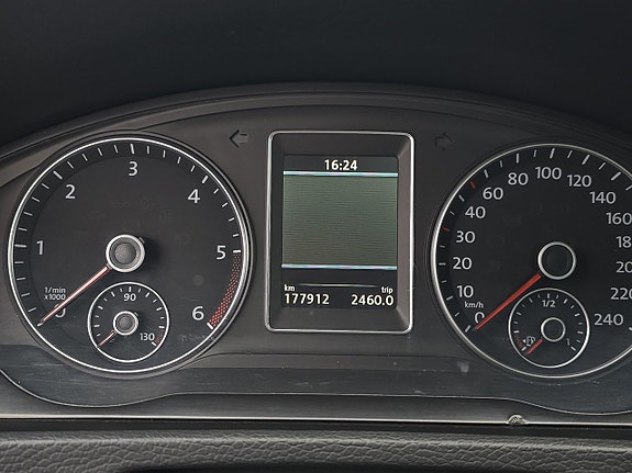 Volkswagen Multivan 18 of 19