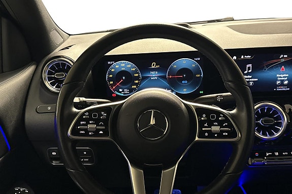 Mercedes-Benz EQA250+ 11 of 27