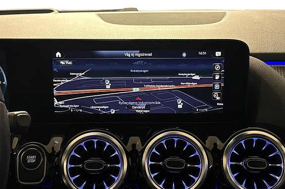 Mercedes-Benz EQA250+ 16 of 27