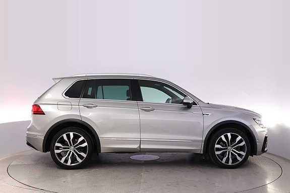 Volkswagen Tiguan 5 of 29