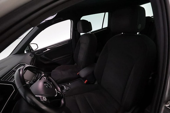Volkswagen Tiguan 27 of 29