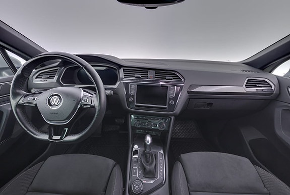 Volkswagen Tiguan 7 of 29