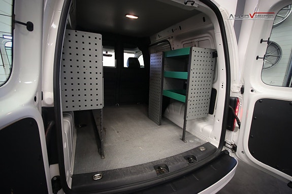 Volkswagen Caddy 25 of 25