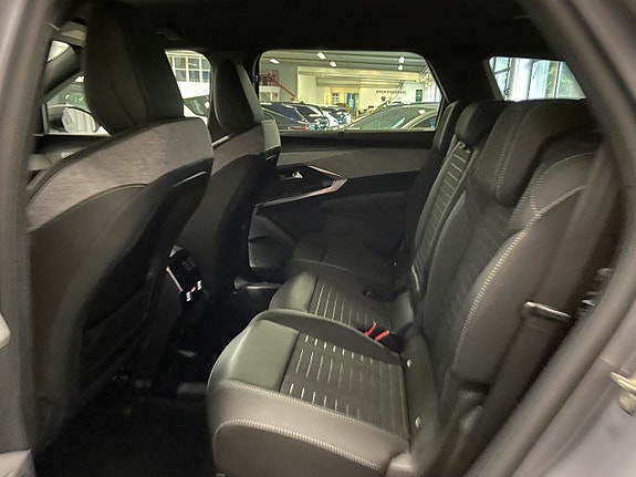 Peugeot 5008 8 of 13