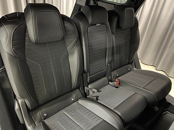 Peugeot 5008 11 of 13